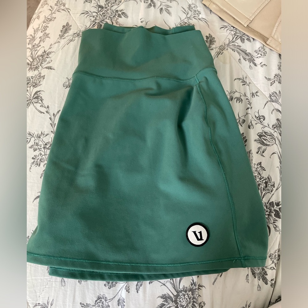 Vuori volley skirt size xl